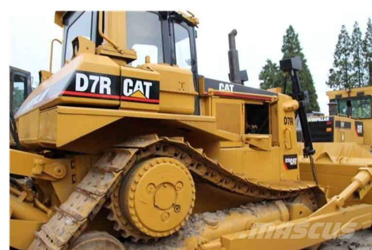 CAT D 7 R LGP Pásové dozery