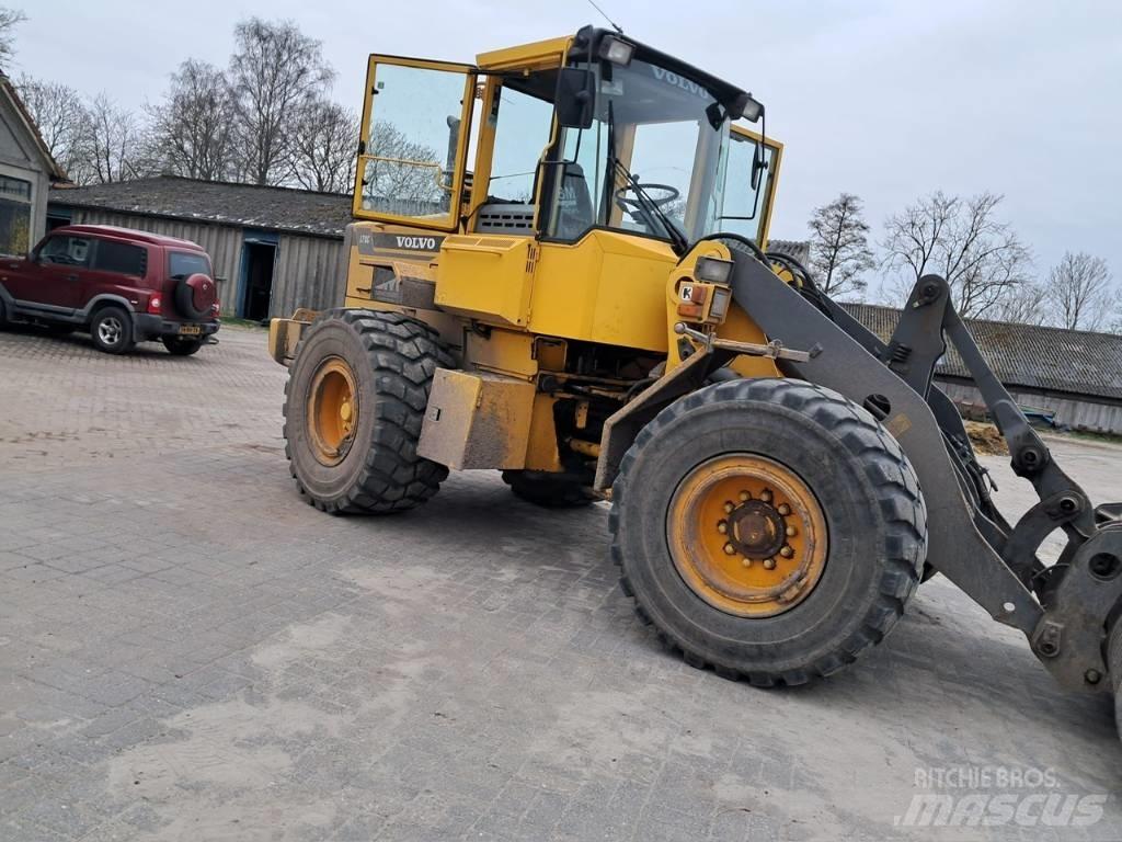 Volvo L70C Kolové nakladače