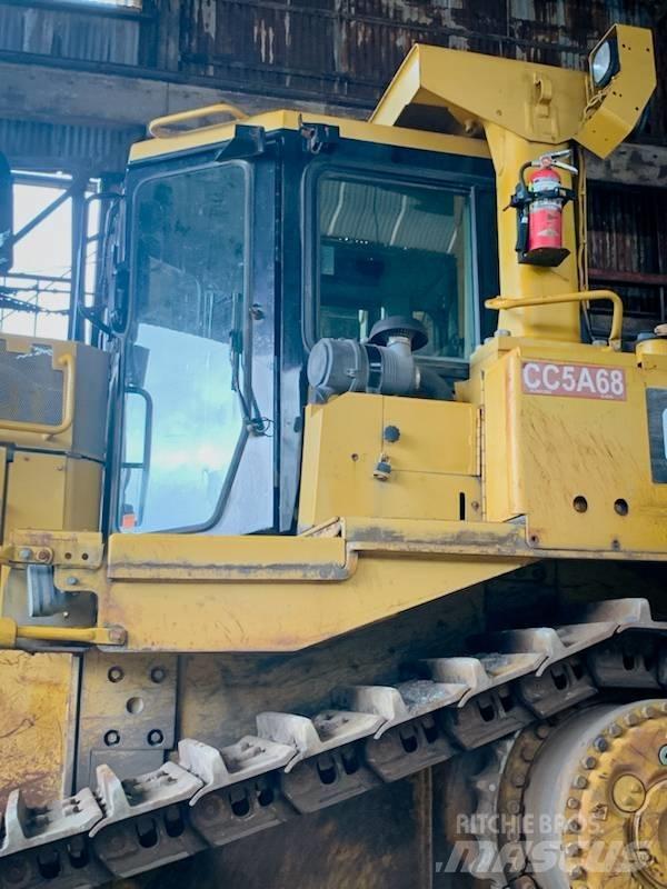 CAT D 9 T Pásové dozery