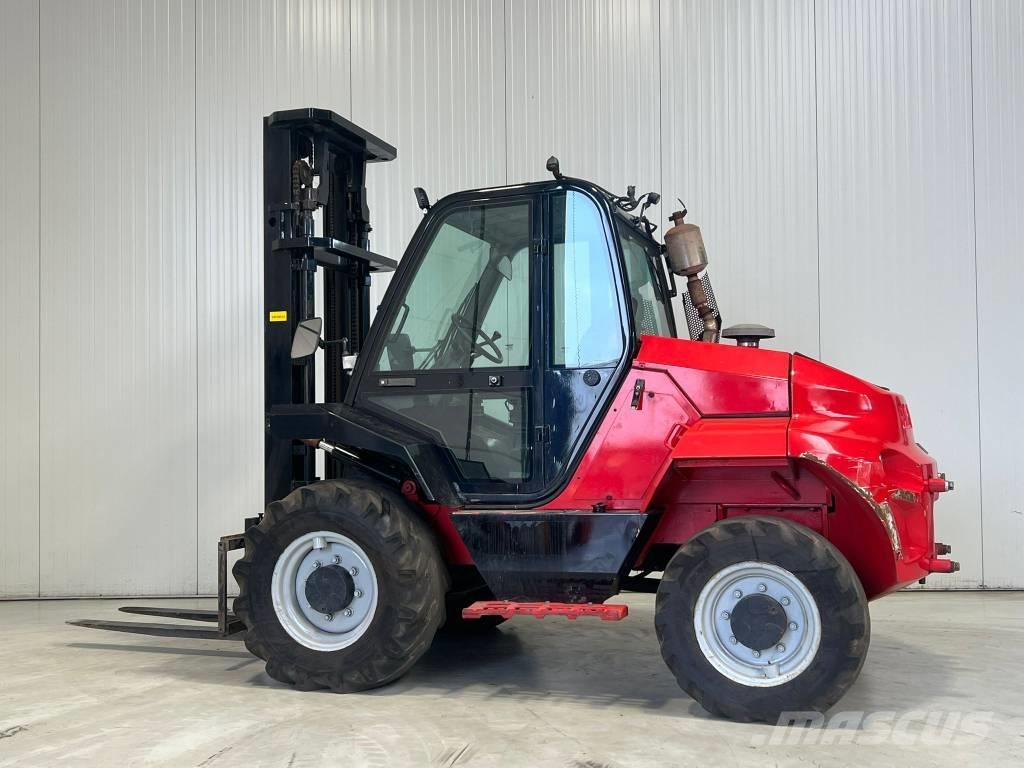 Manitou M30-4 Terénní vysokozdvižné vozíky