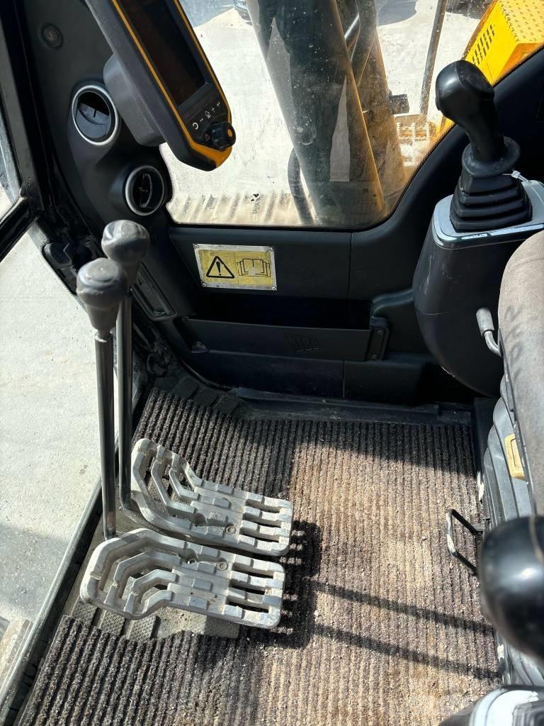 JCB JS 160 LC Pásová rýpadla