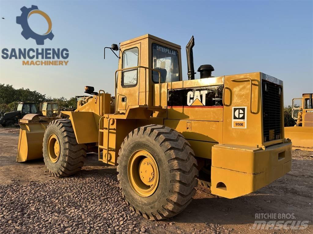 CAT 950 E Kolové nakladače