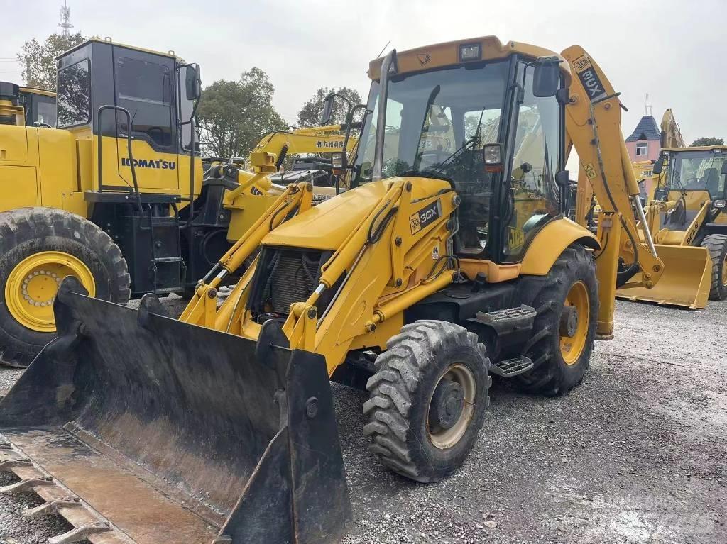 JCB 3CX Rýpadlo-nakladače