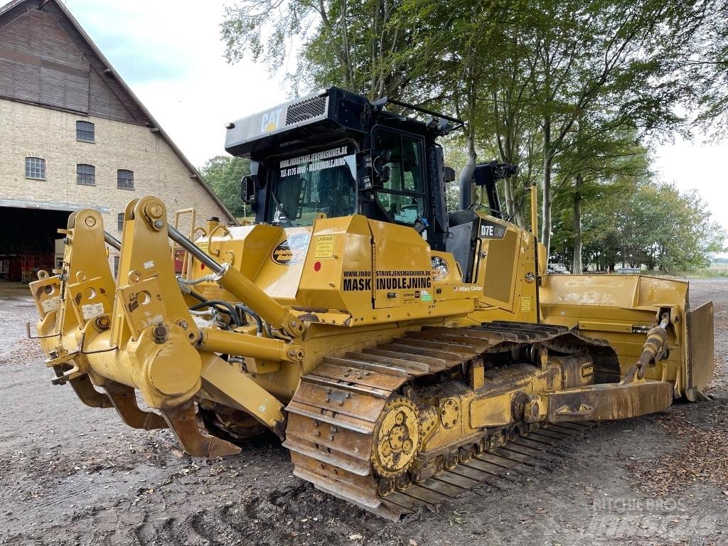 CAT D 7 E Pásové dozery