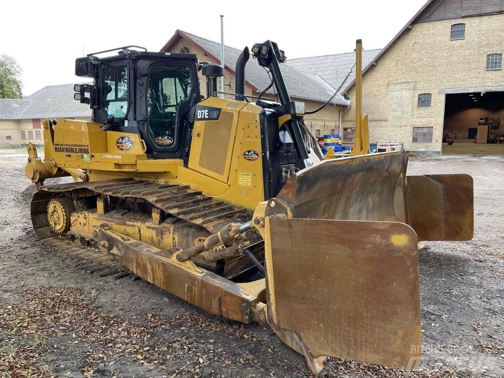 CAT D 7 E Pásové dozery