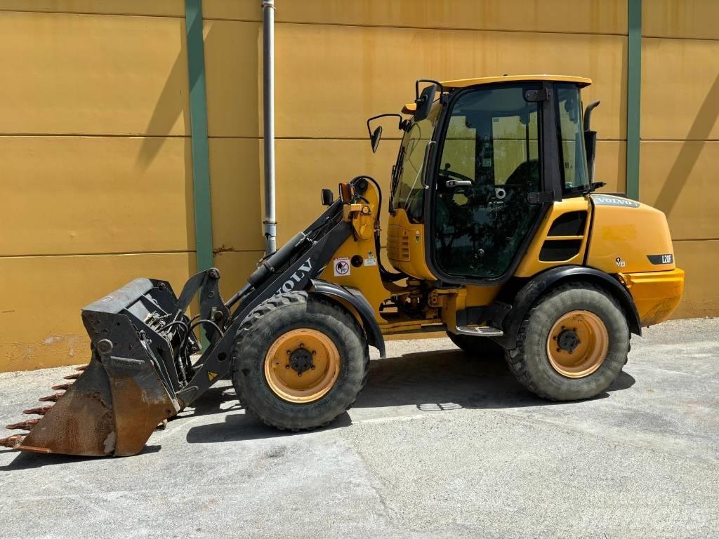 Volvo L 25 F Kolové nakladače