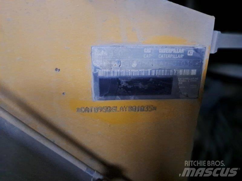 CAT 950 Kolové nakladače