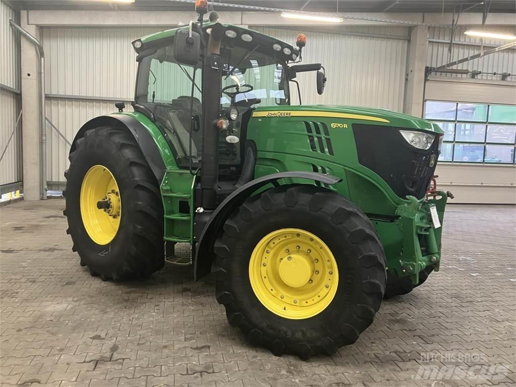 John Deere 6170R Traktory