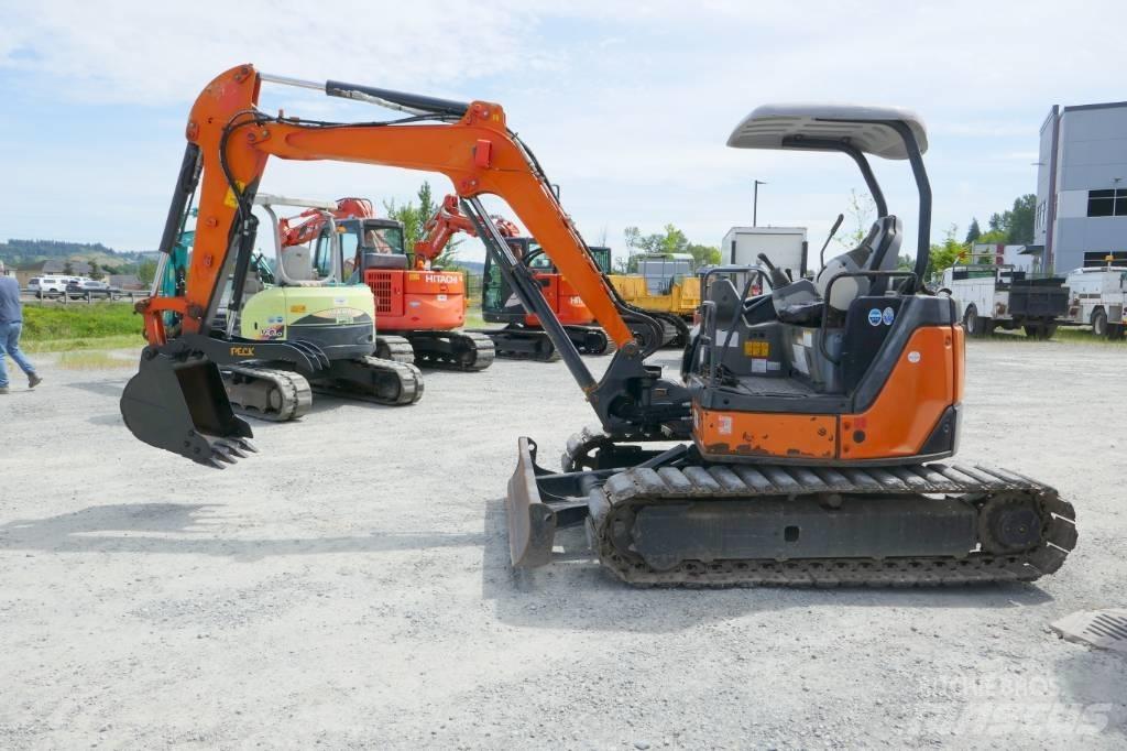 Hitachi ZX40U-3 Mini rýpadla < 7t