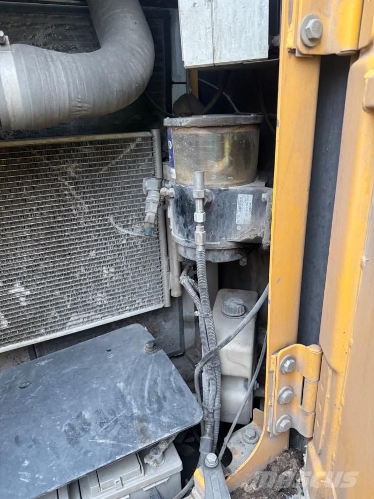 Volvo EC 160 E NL Pásová rýpadla