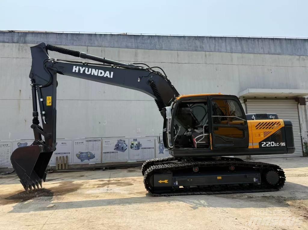 Hyundai R220LC-9S Midi rýpadla 7t - 12t