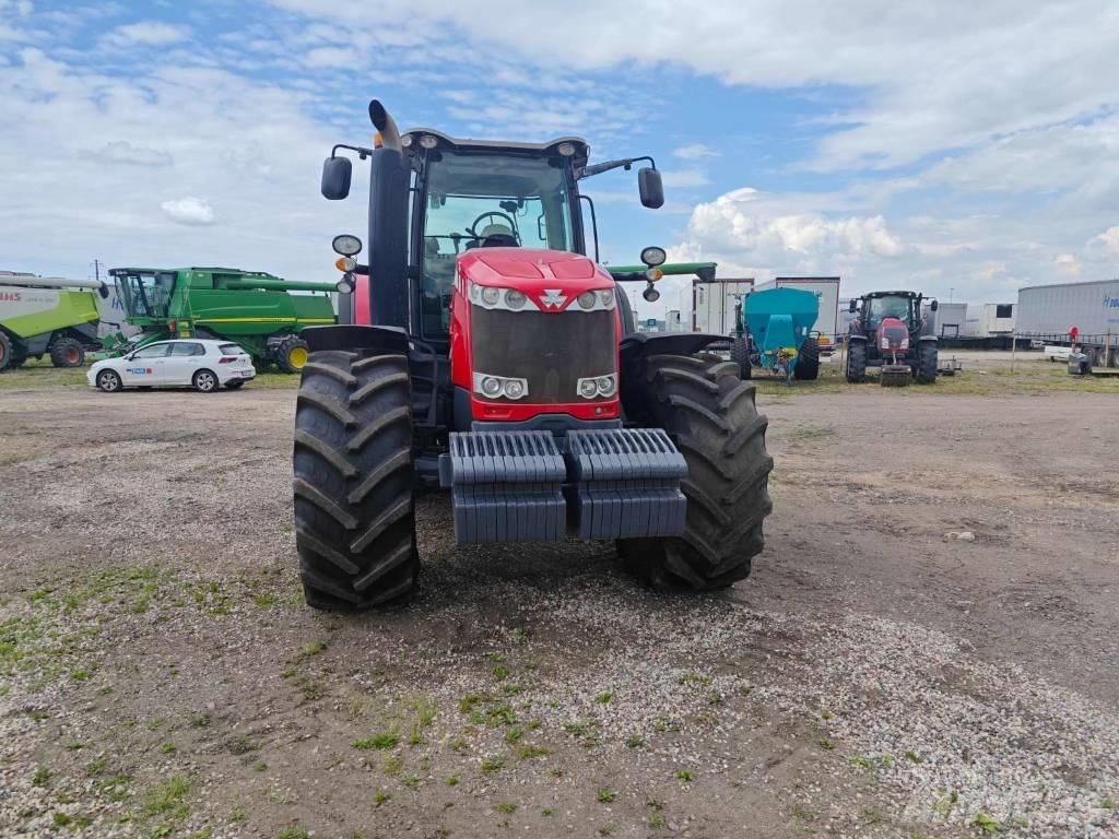 Massey Ferguson 8735 Traktory
