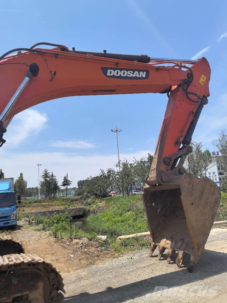 Doosan DX 340 LC-9C Pásová rýpadla