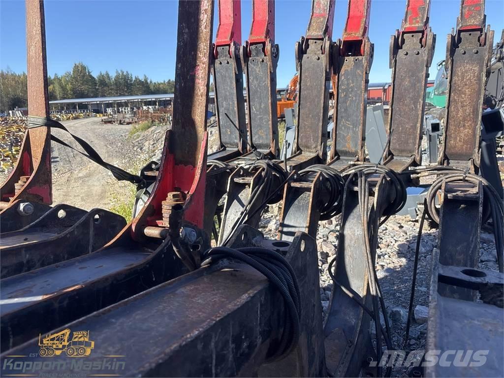 Komatsu 875 Další komponenty