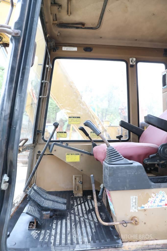 CAT E 70 B Mini rýpadla < 7t