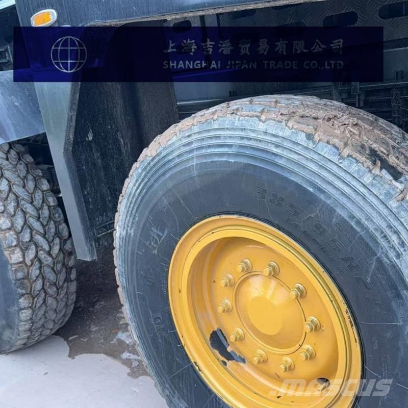 Sany STC 1000 S Univerzální terénní jeřáby