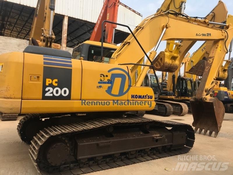 Komatsu PC200-7 Pásová rýpadla