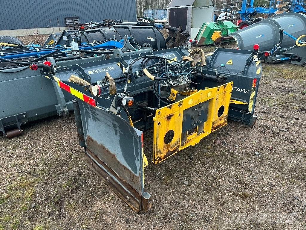 Stark Uar 3750/1800 Sněžné pluhy, přední sněhové radlice