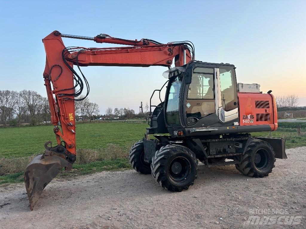 Hitachi ZX 140 W T-3 Kolová rýpadla
