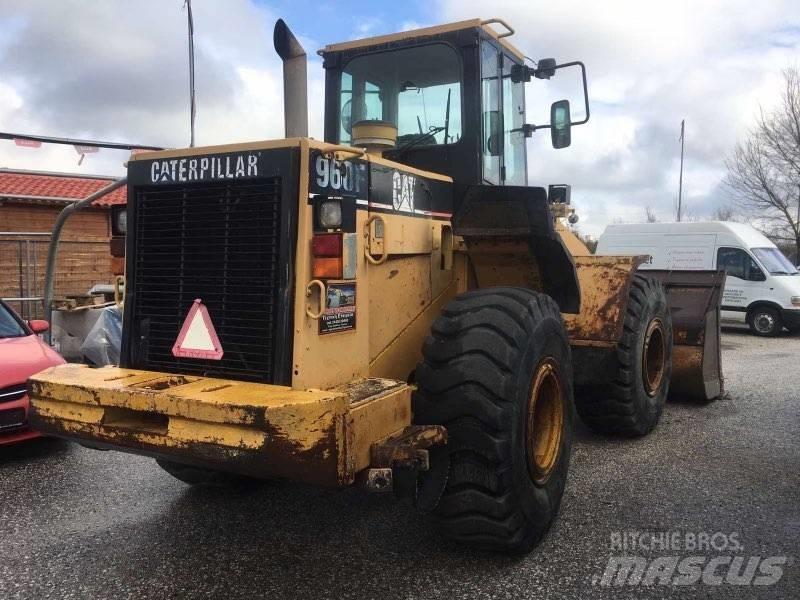 CAT 960 F Kolové nakladače