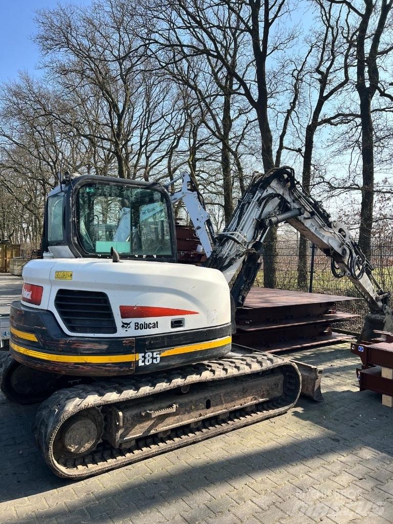 Bobcat E 85 Midi rýpadla 7t - 12t