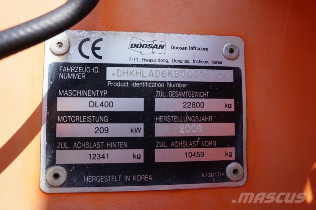 Doosan DL 400 Kolové nakladače