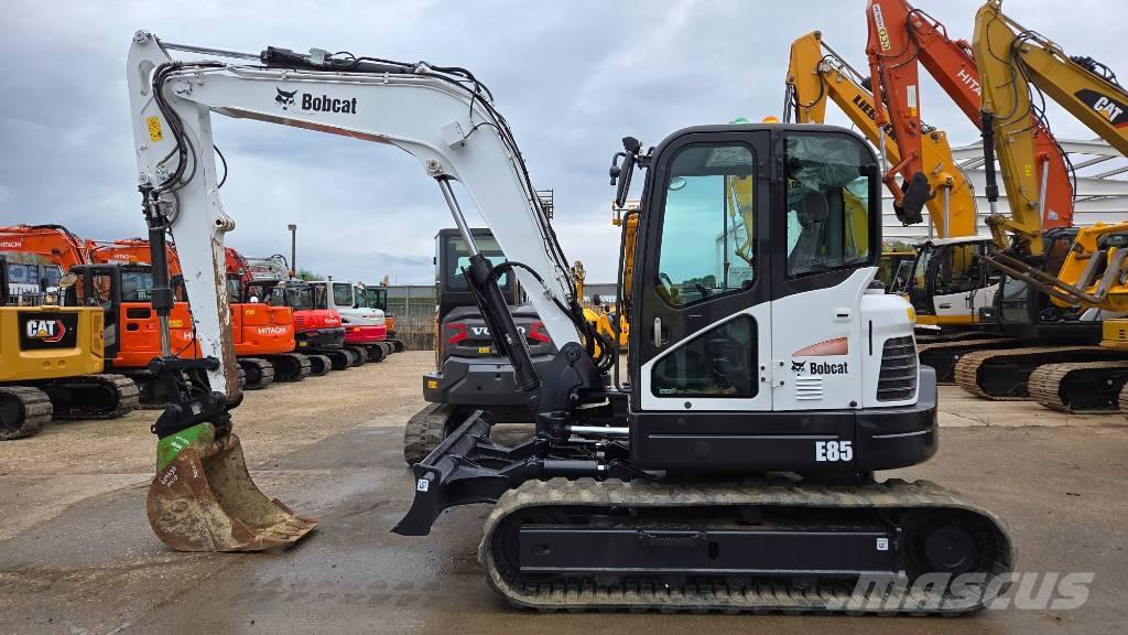 Bobcat E 85 Midi rýpadla 7t - 12t