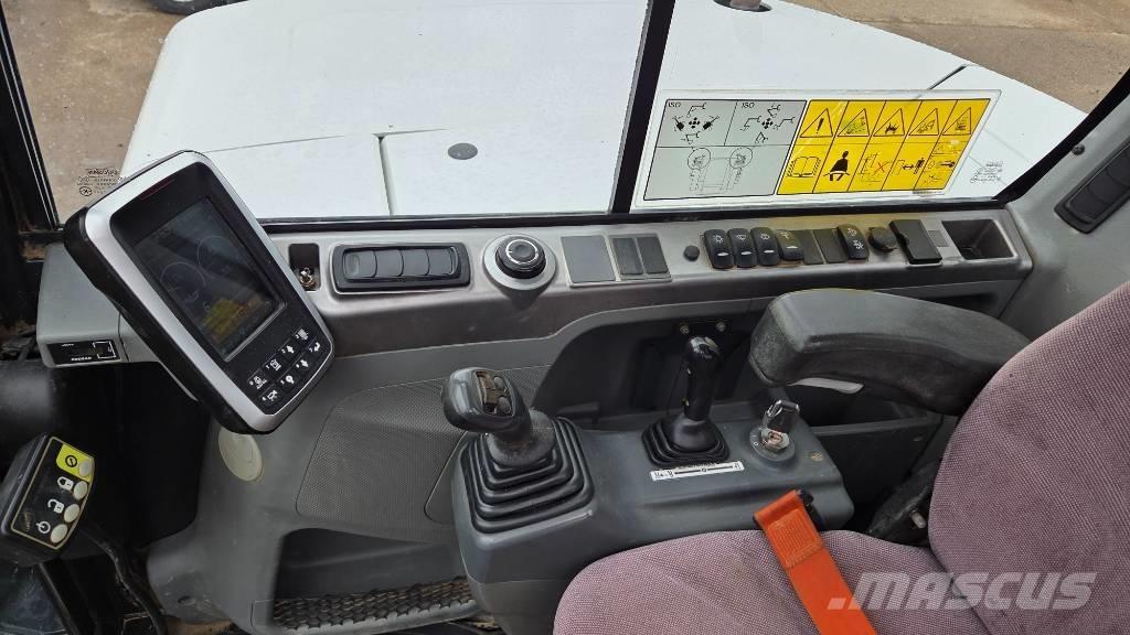 Bobcat E 85 Midi rýpadla 7t - 12t