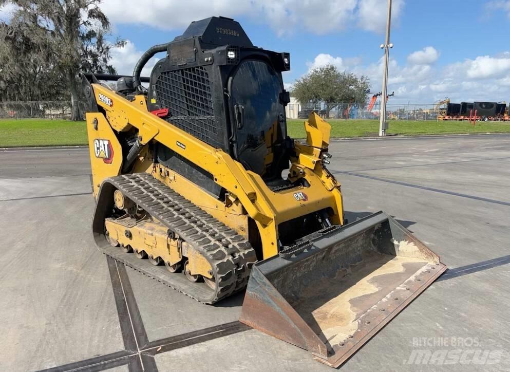CAT 299D3XE Smykem řízené nakladače