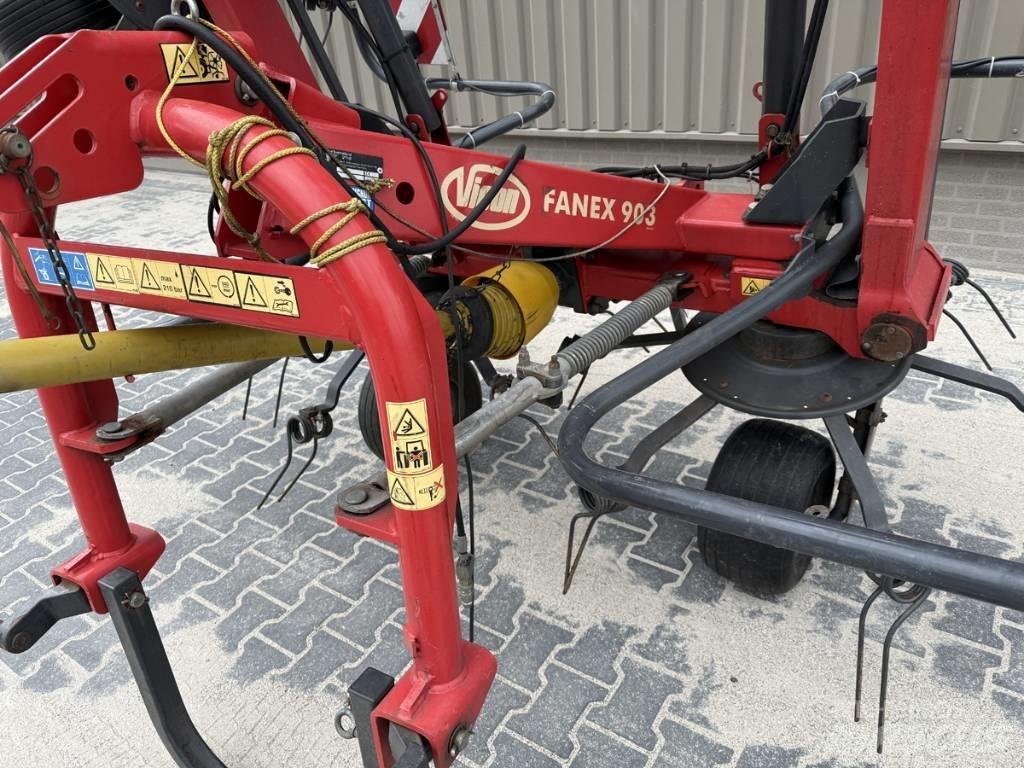 Vicon FANEX 903 Obraceče a shrabovače sena