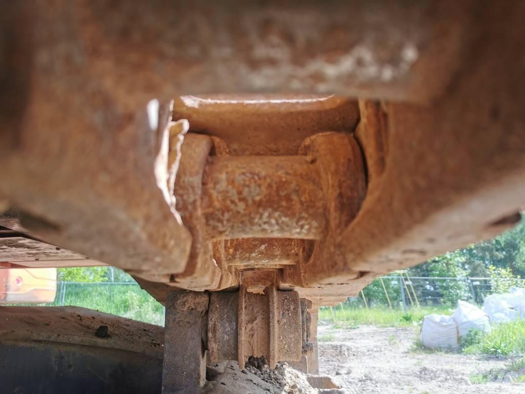 Doosan DX 225 LC Pásová rýpadla