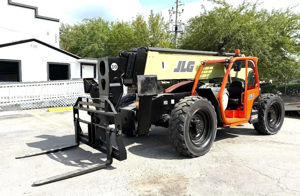 JLG 1055 Teleskopické manipulátory