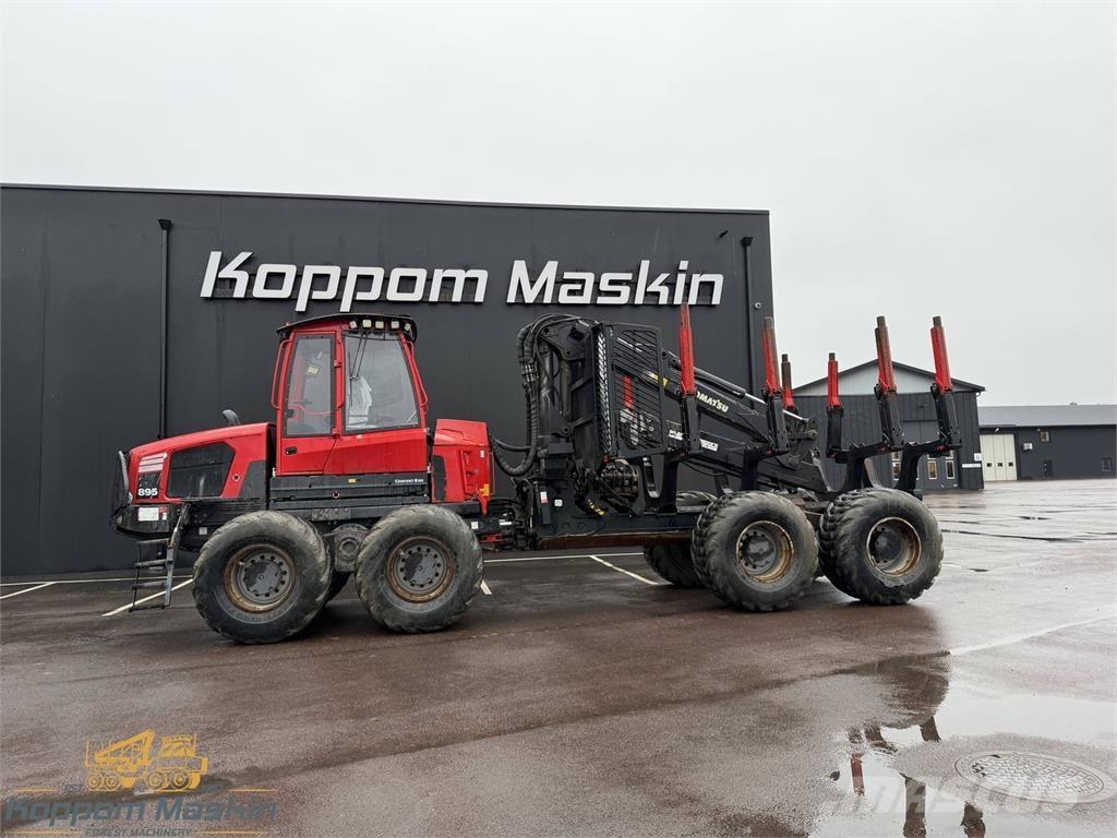 Komatsu 895 Vyvážecí traktory