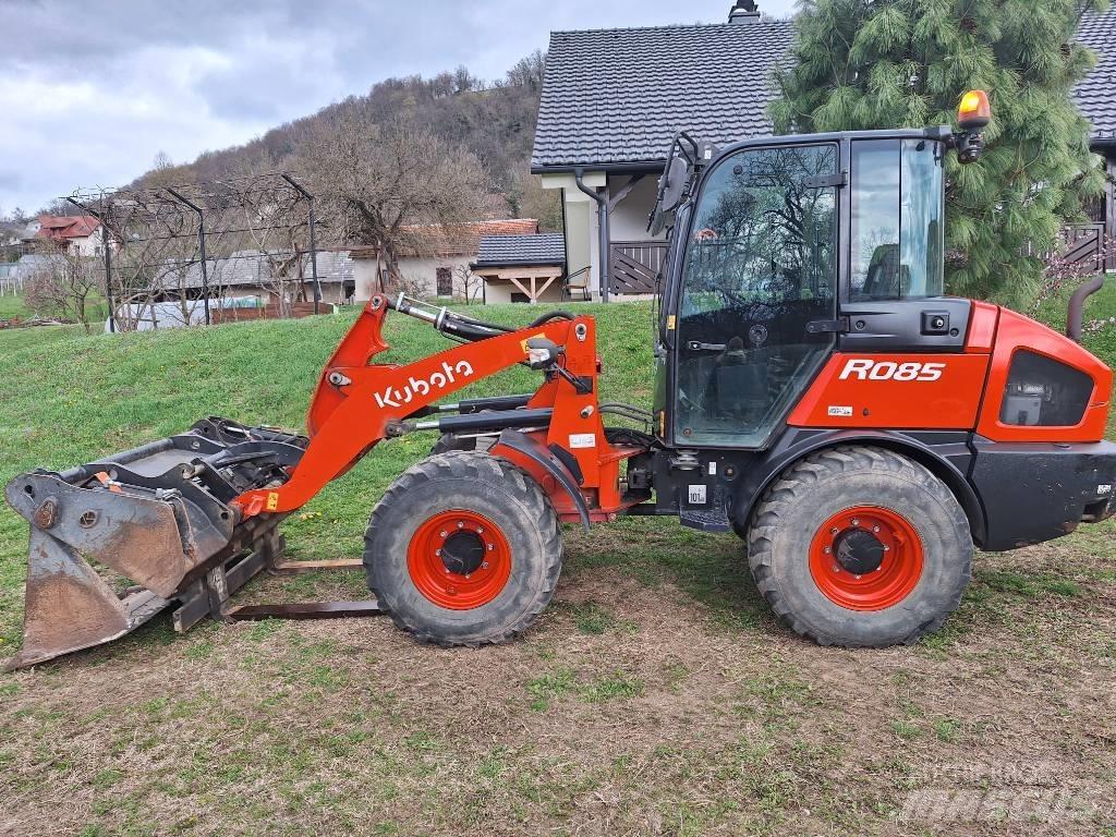 Kubota R 085 Kolové nakladače