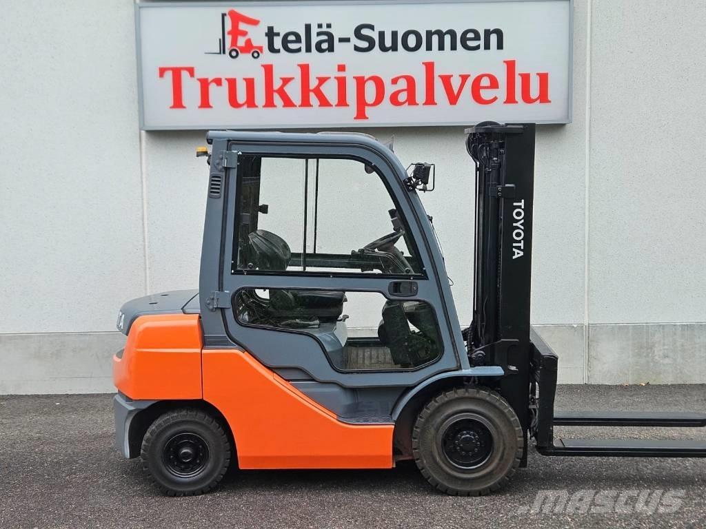 Toyota 02-8 FDF 25 Dieselové vozíky