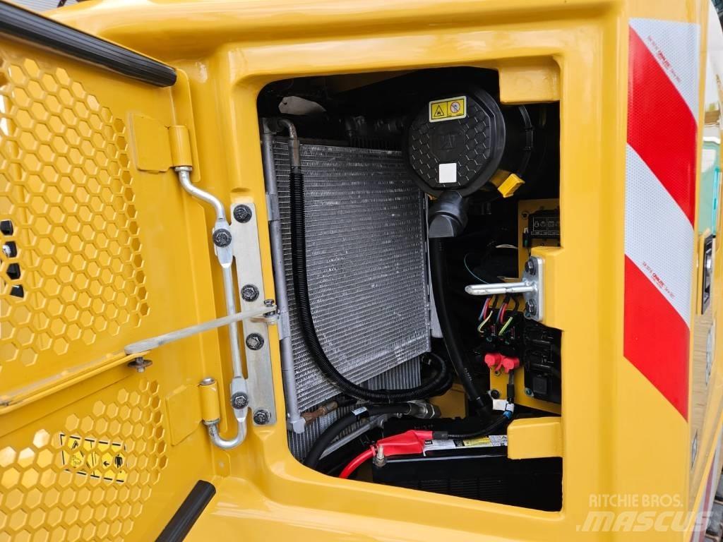 CAT 308 CR Midi rýpadla 7t - 12t