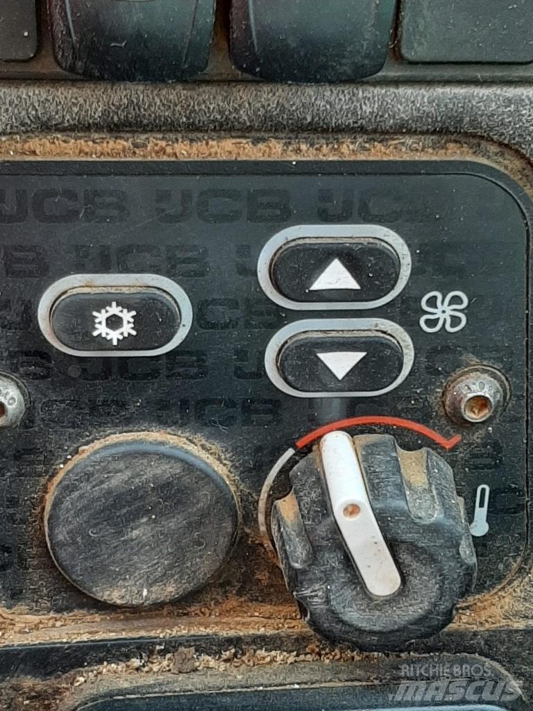 JCB 540-140 Teleskopické manipulátory