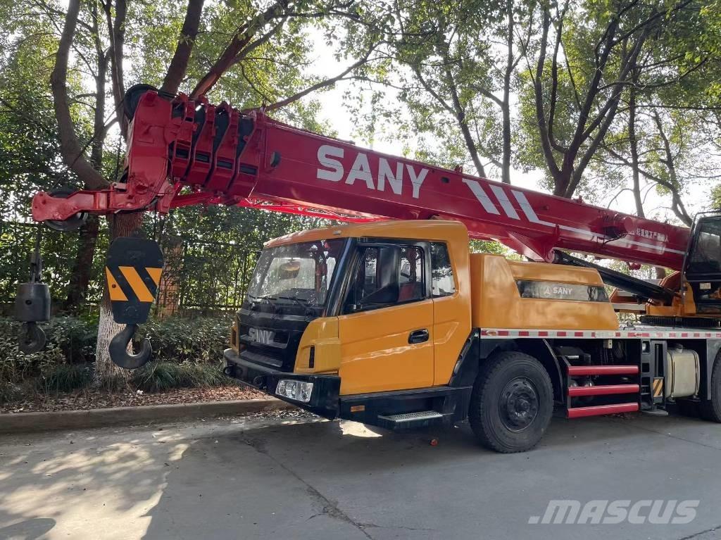 Sany 250S Univerzální terénní jeřáby