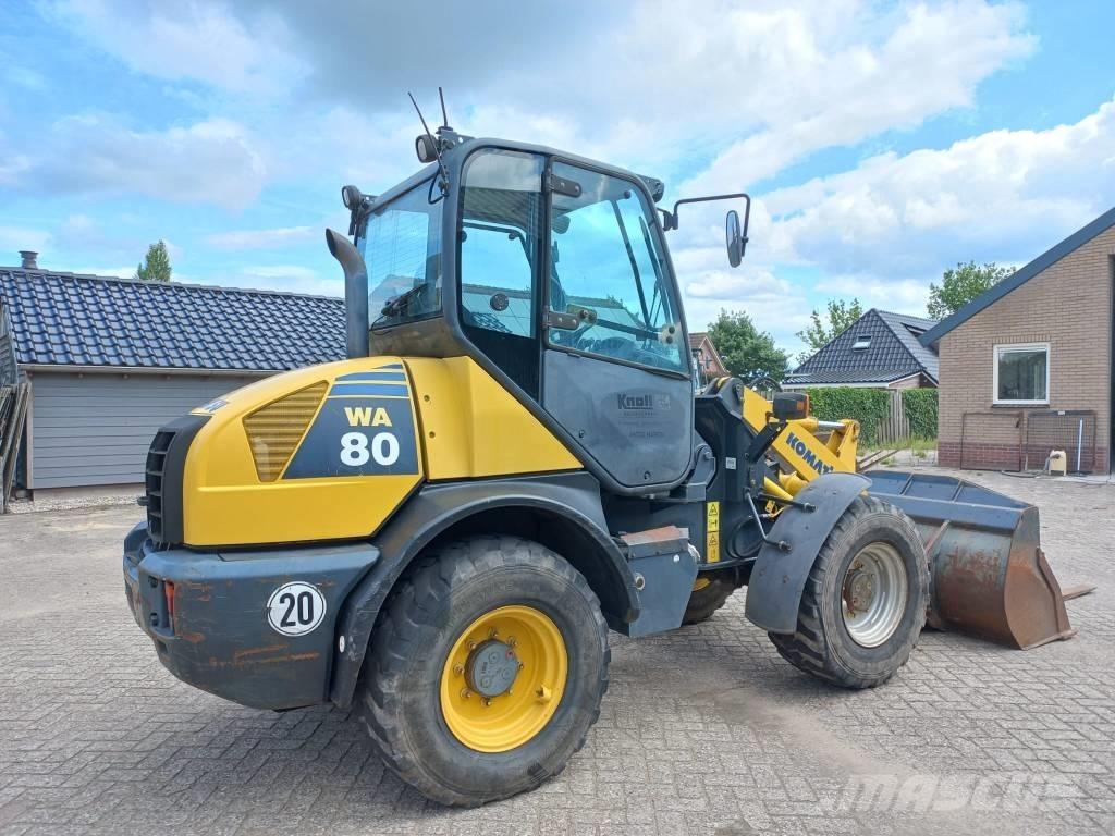 Komatsu WA 80-6 Kolové nakladače