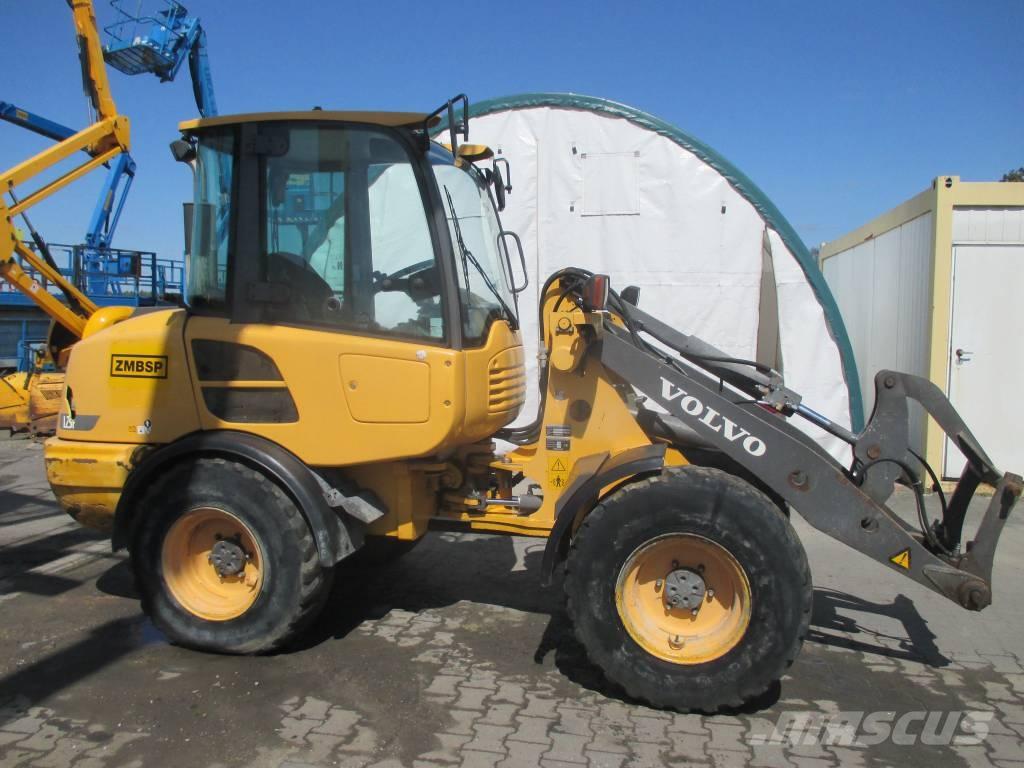 Volvo L 25 F Kolové nakladače
