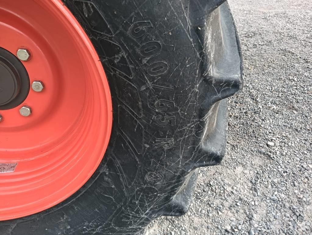 CLAAS TRION 750 Sklízecí mlátičky