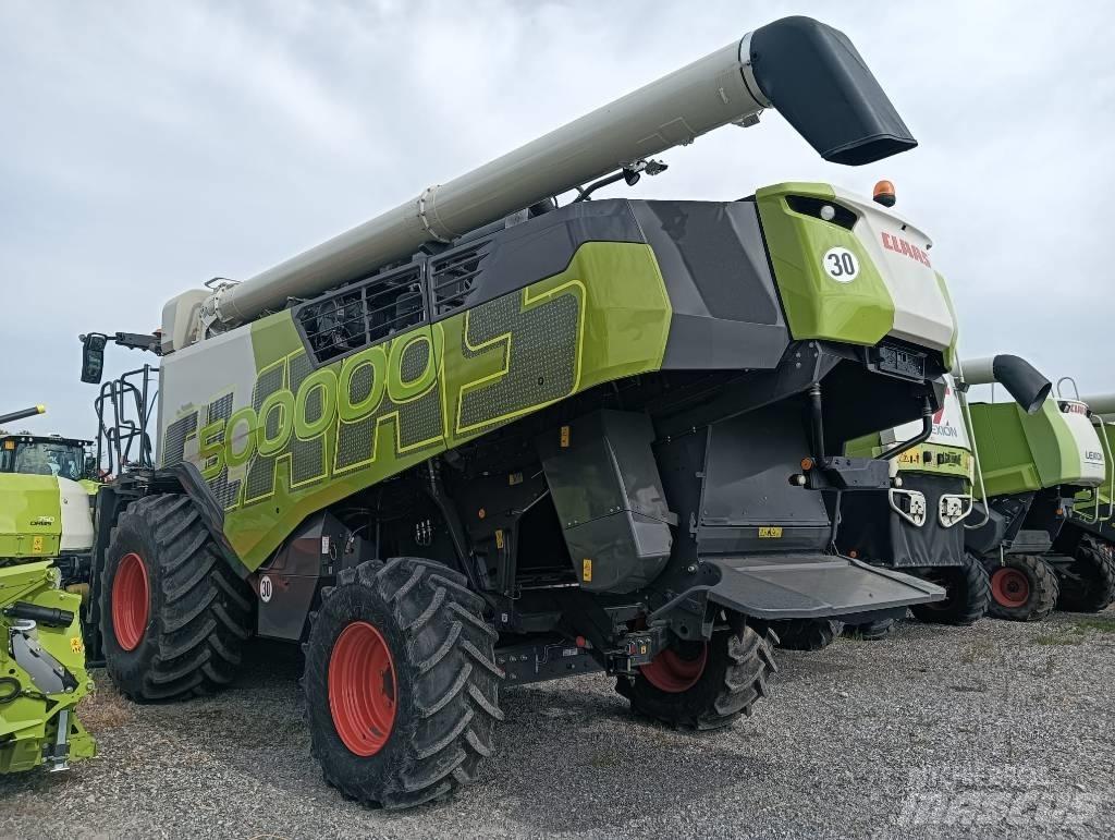 CLAAS TRION 750 Sklízecí mlátičky