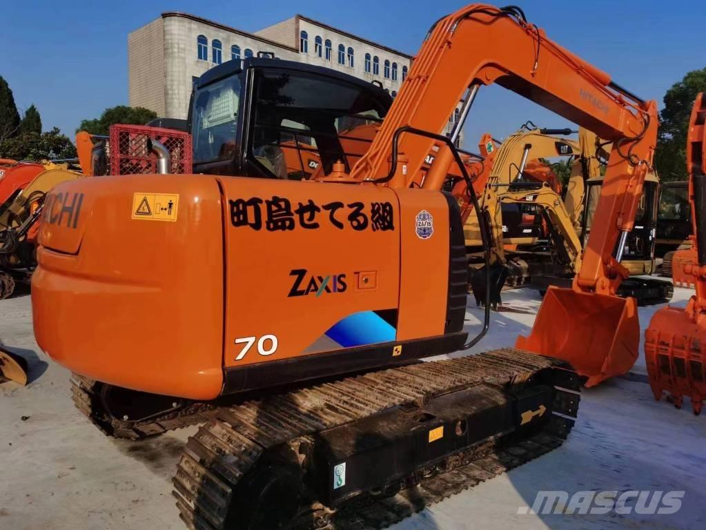 Hitachi ZX 70 Midi rýpadla 7t - 12t