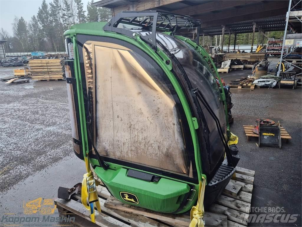 John Deere 1270G Kabiny a interiér