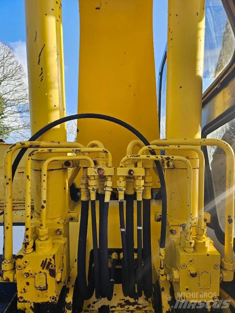 Kobelco SK 120 LC Pásová rýpadla