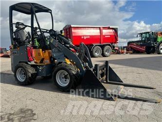 GiANT G 1200 Smykem řízené nakladače