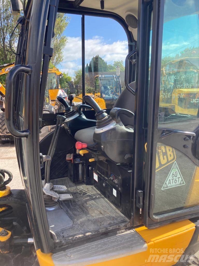 JCB 8026 CTS Mini rýpadla < 7t
