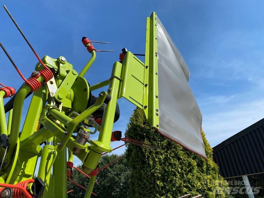 CLAAS Volto 900 Obraceče a shrabovače sena