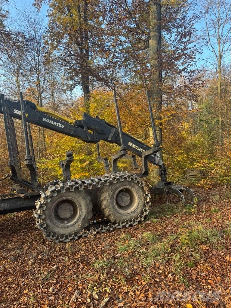 Komatsu 875 Vyvážecí traktory
