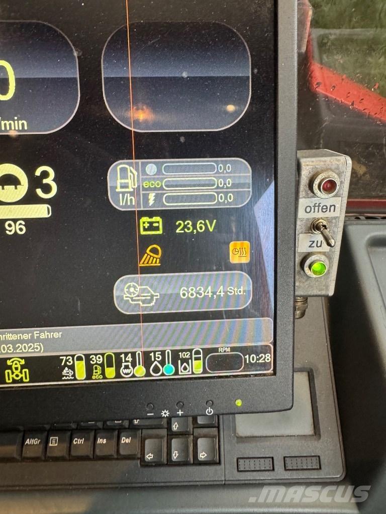 Komatsu 875 Vyvážecí traktory